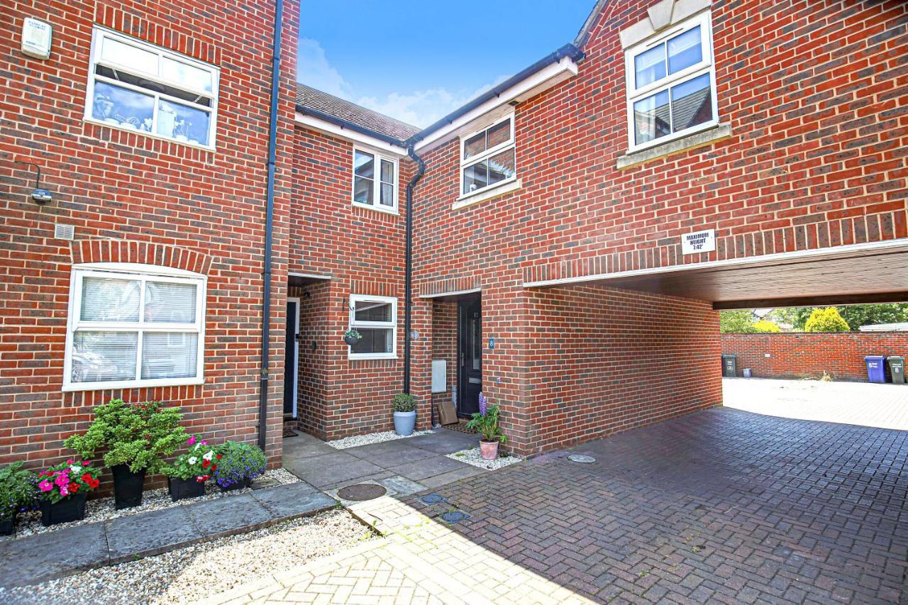 Delightful 2 Bed Apartment For Bicester Outlet Shopping By Platinum Key Properties Exterior foto